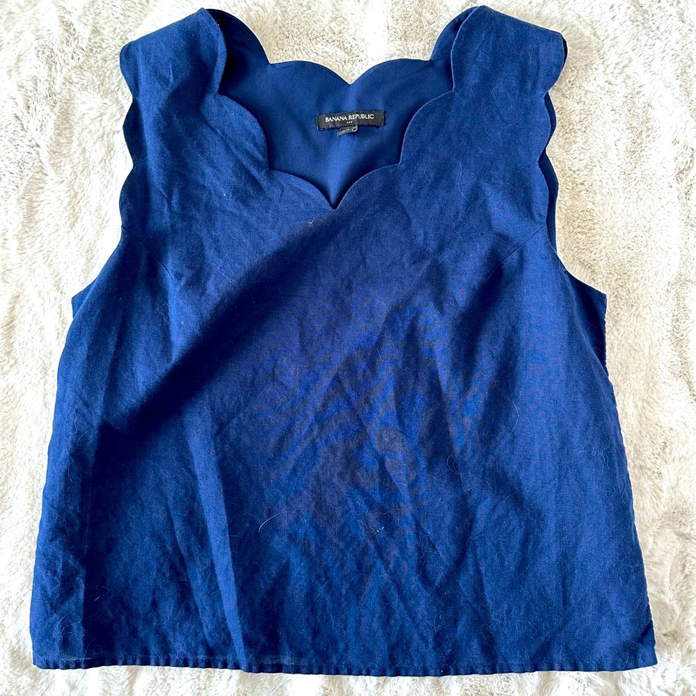 Banana Republic Flowy Tank top